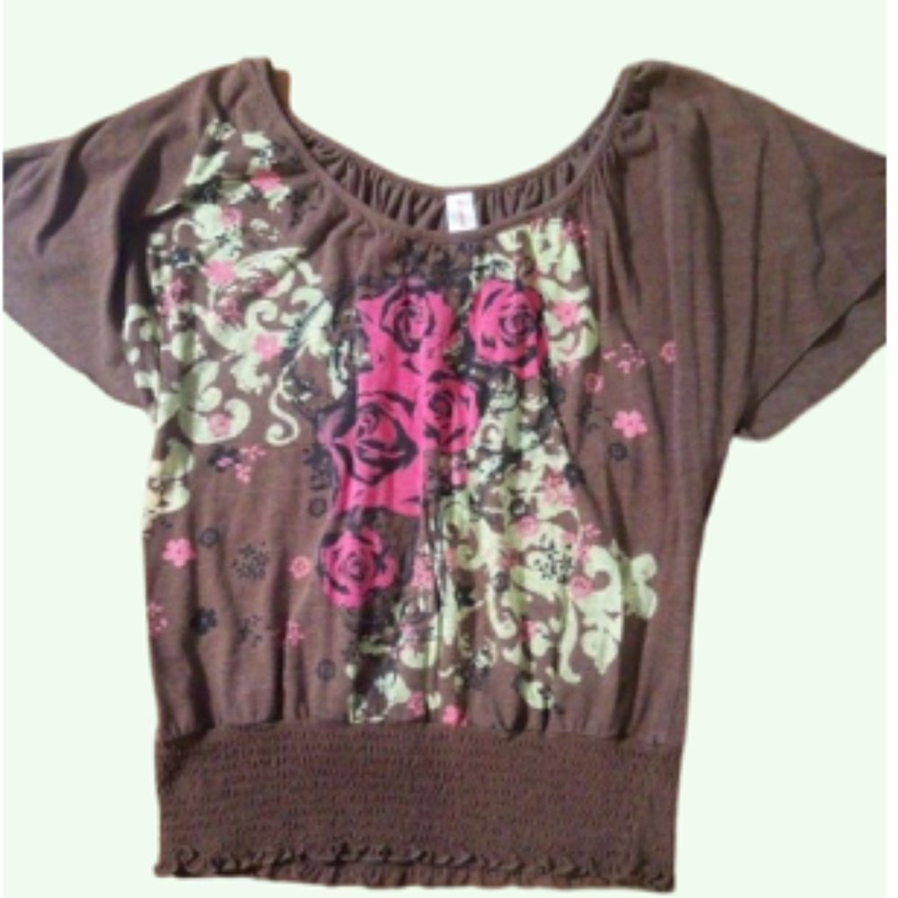 No Boundaries Women's Brown Shirt with Red Roses     Size XL  15/17